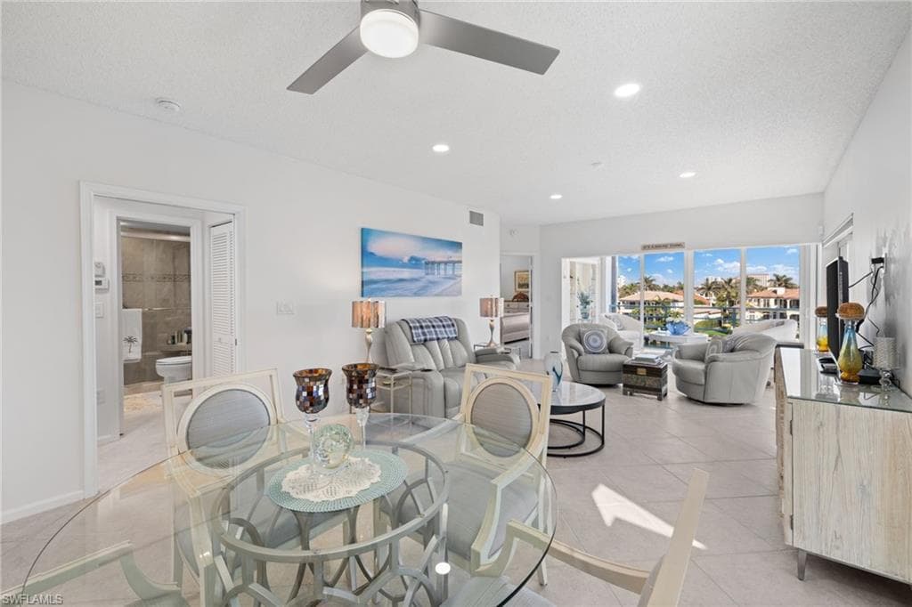 255 Park Shore Dr 3-341, Naples, FL 34103-33
