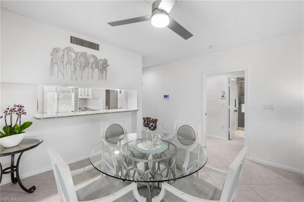 255 Park Shore Dr 3-341, Naples, FL 34103-40
