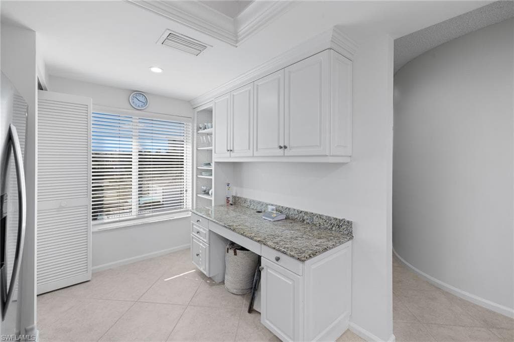 255 Park Shore Dr 3-341, Naples, FL 34103-44