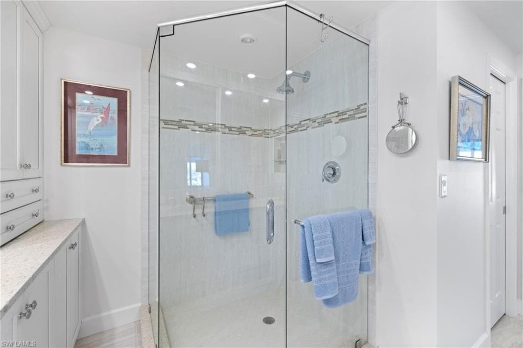 255 Park Shore Dr 3-341, Naples, FL 34103-46