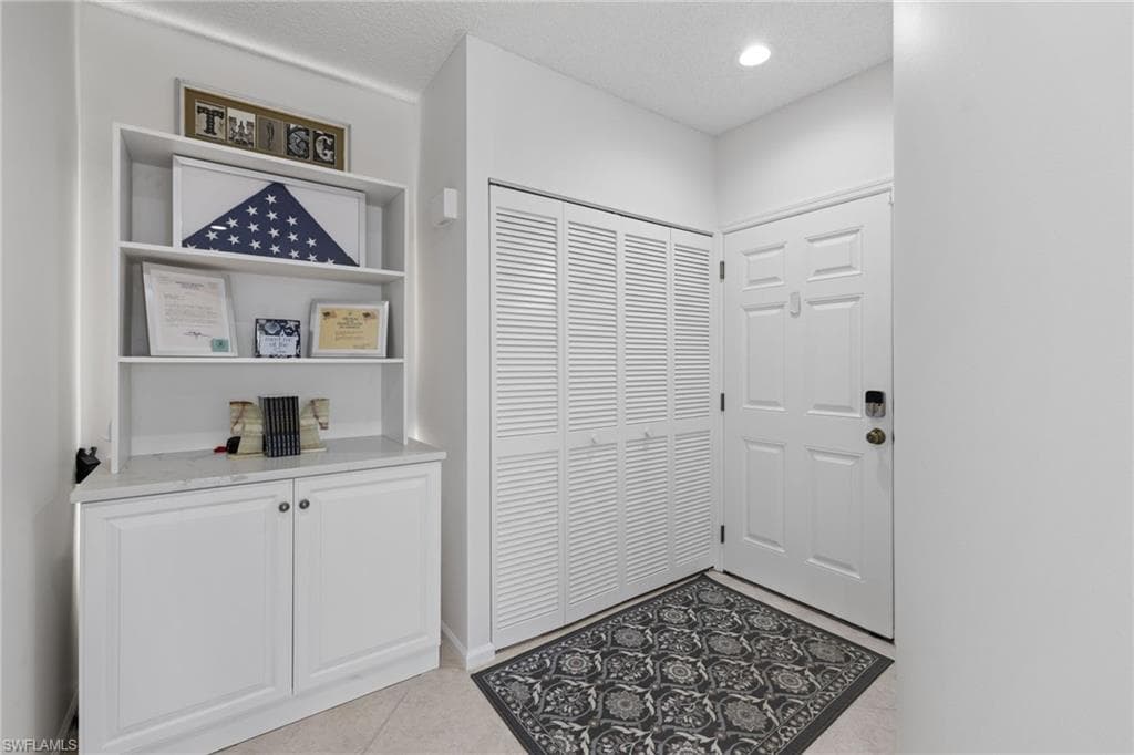 255 Park Shore Dr 3-341, Naples, FL 34103-48