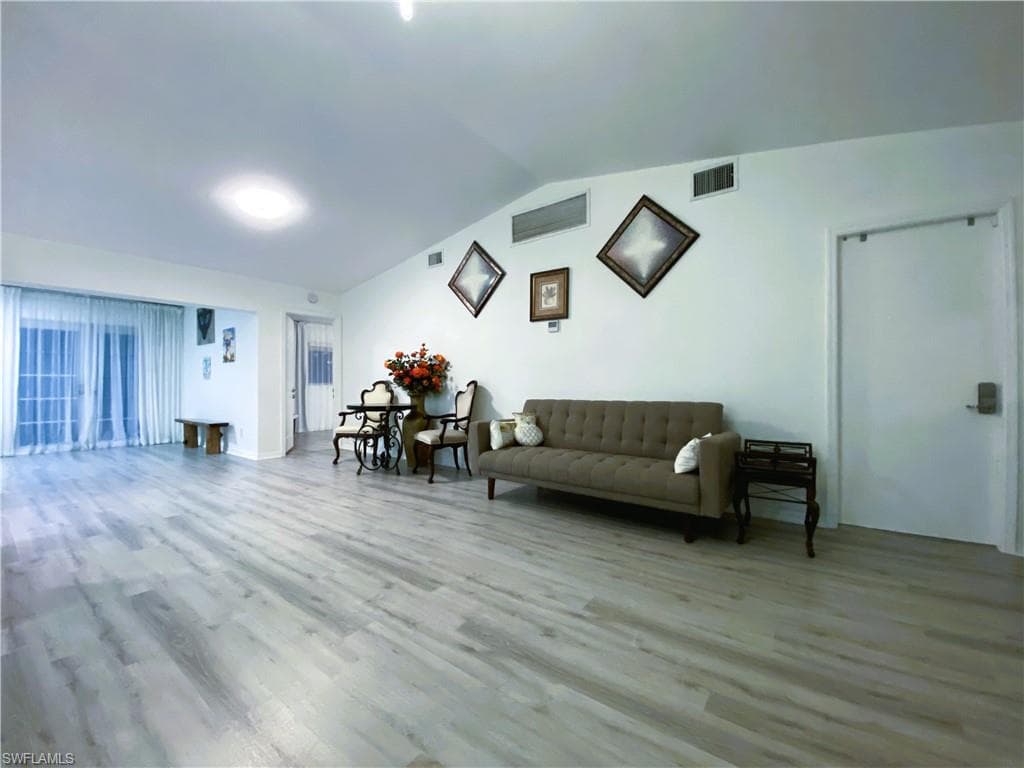 119 Flame Vine Dr, Naples, FL 34110-11