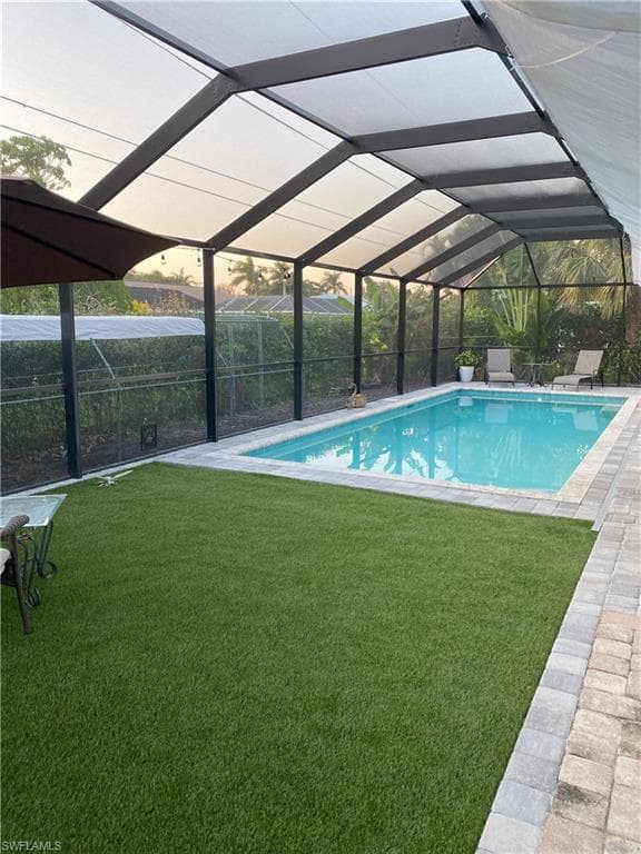 119 Flame Vine Dr, Naples, FL 34110-6