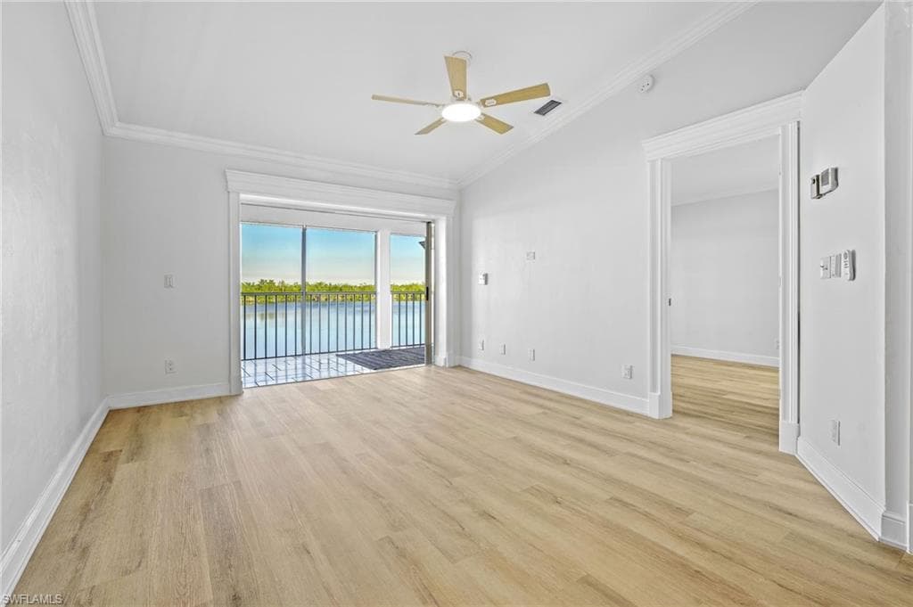1045 Mainsail Dr 412, Naples, FL 34114-3