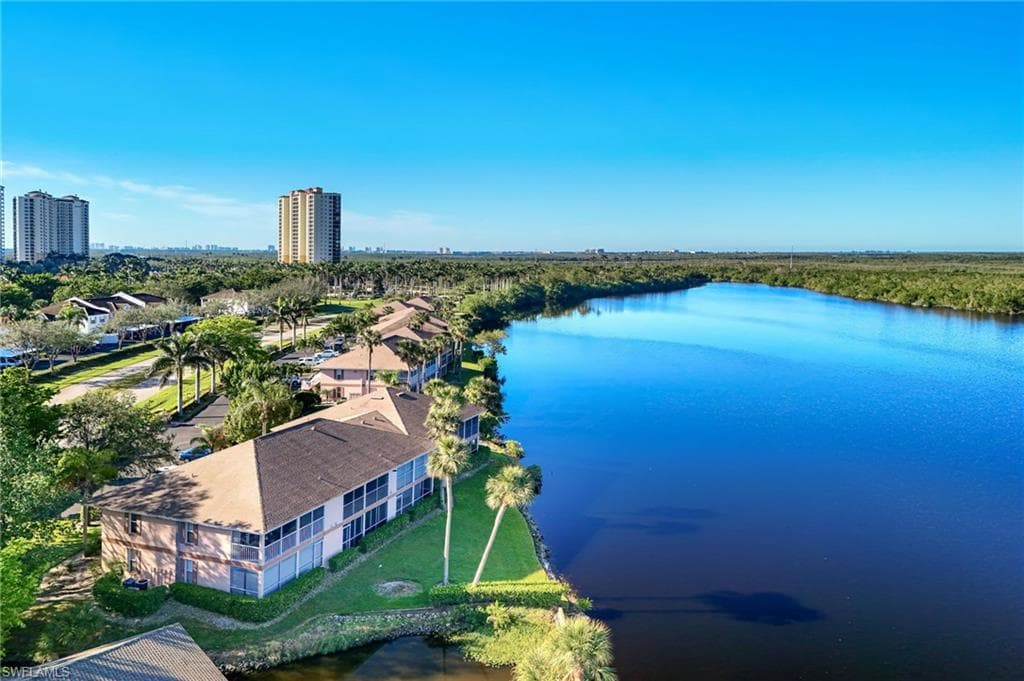 1045 Mainsail Dr 412, Naples, FL 34114-5