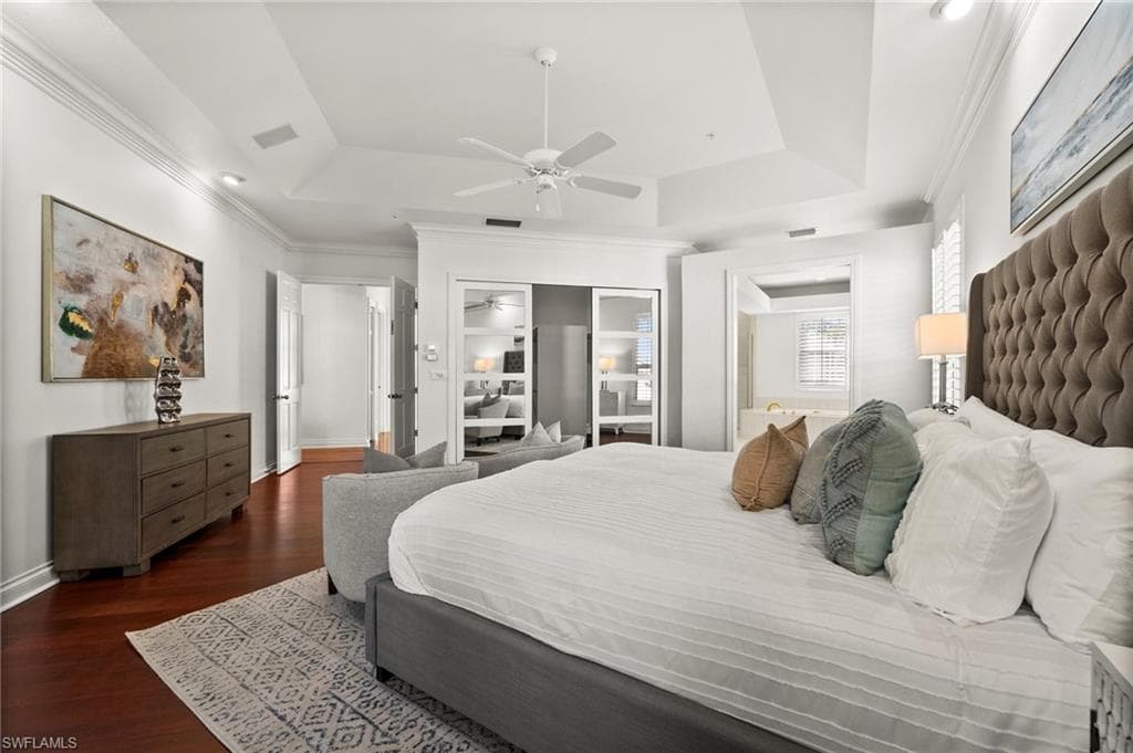 156 Colonade Cir 1107, Naples, FL 34103-25