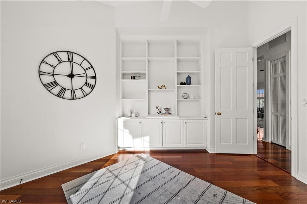 156 Colonade Cir 1107, Naples, FL 34103-30