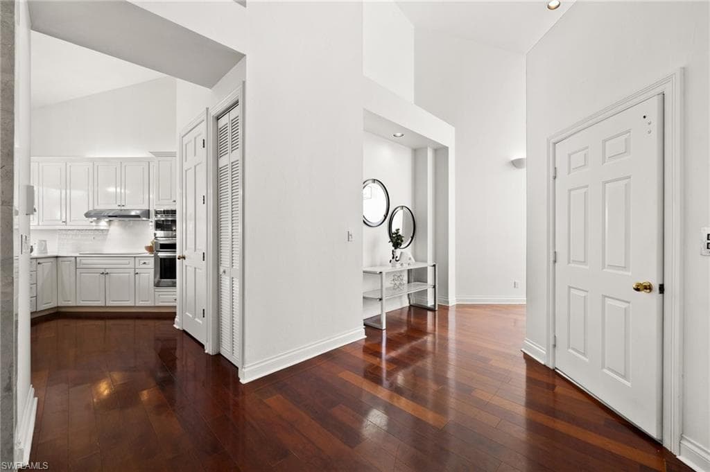 156 Colonade Cir 1107, Naples, FL 34103-32