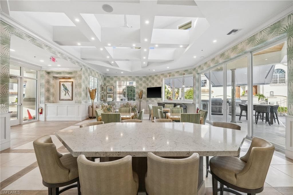 156 Colonade Cir 1107, Naples, FL 34103-41