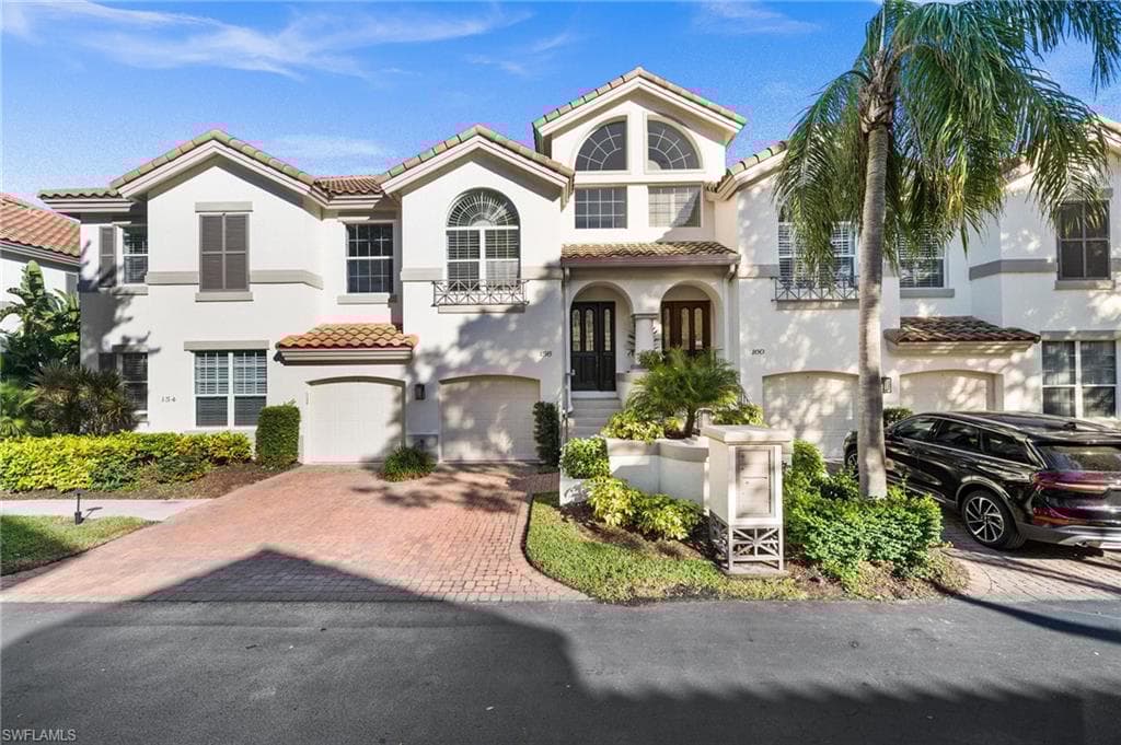 156 Colonade Cir 1107, Naples, FL 34103-4