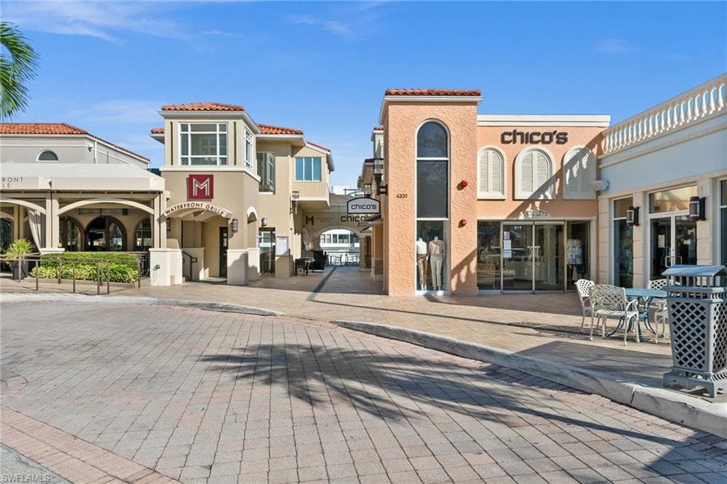 156 Colonade Cir 1107, Naples, FL 34103-51