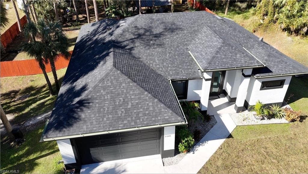 2205 Robert Ave, Alva, FL 33920-17