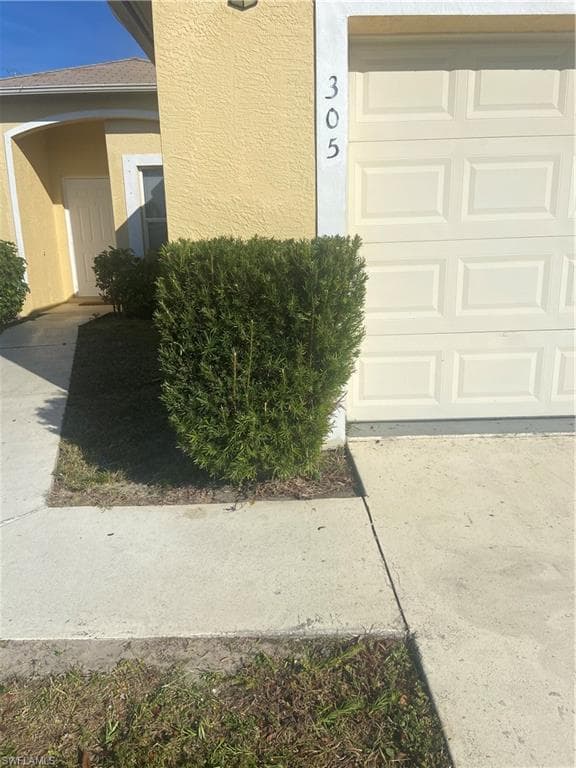 305 27th St, Cape Coral, FL 33909-3