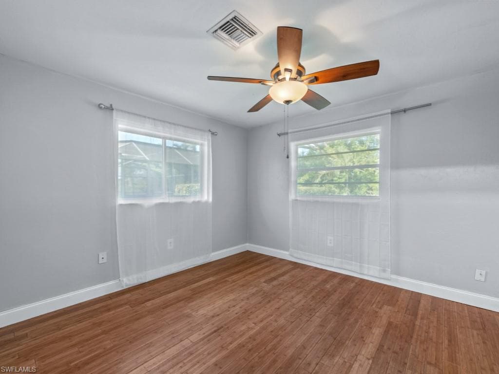 541 Landmark Dr, Naples, FL 34112-11