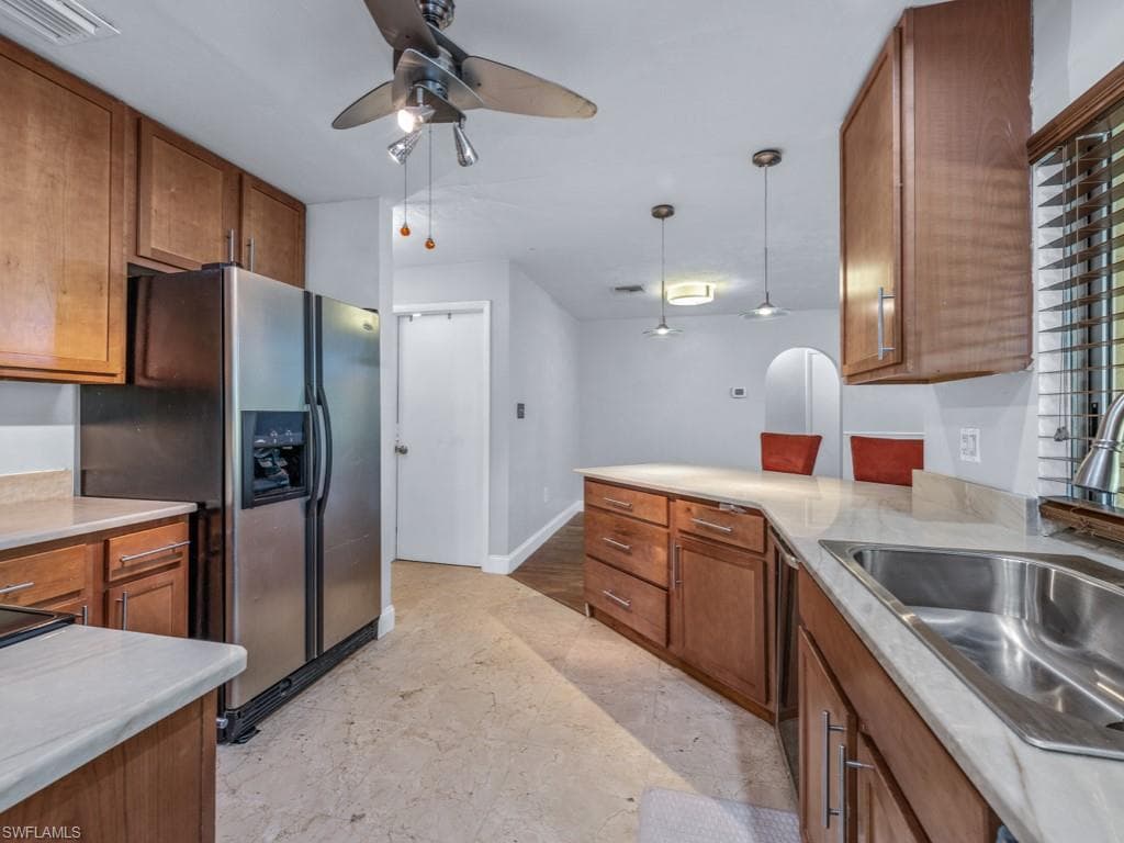 541 Landmark Dr, Naples, FL 34112-5