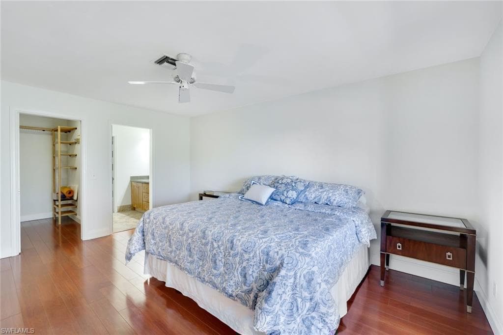 1050 9th St S 202, Naples, FL 34102-13