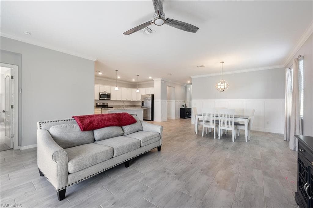 19552 Utopia Ln, Estero, FL 33928-10