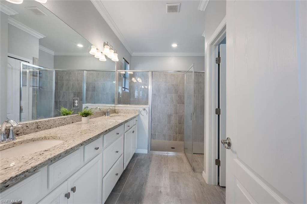 19552 Utopia Ln, Estero, FL 33928-17