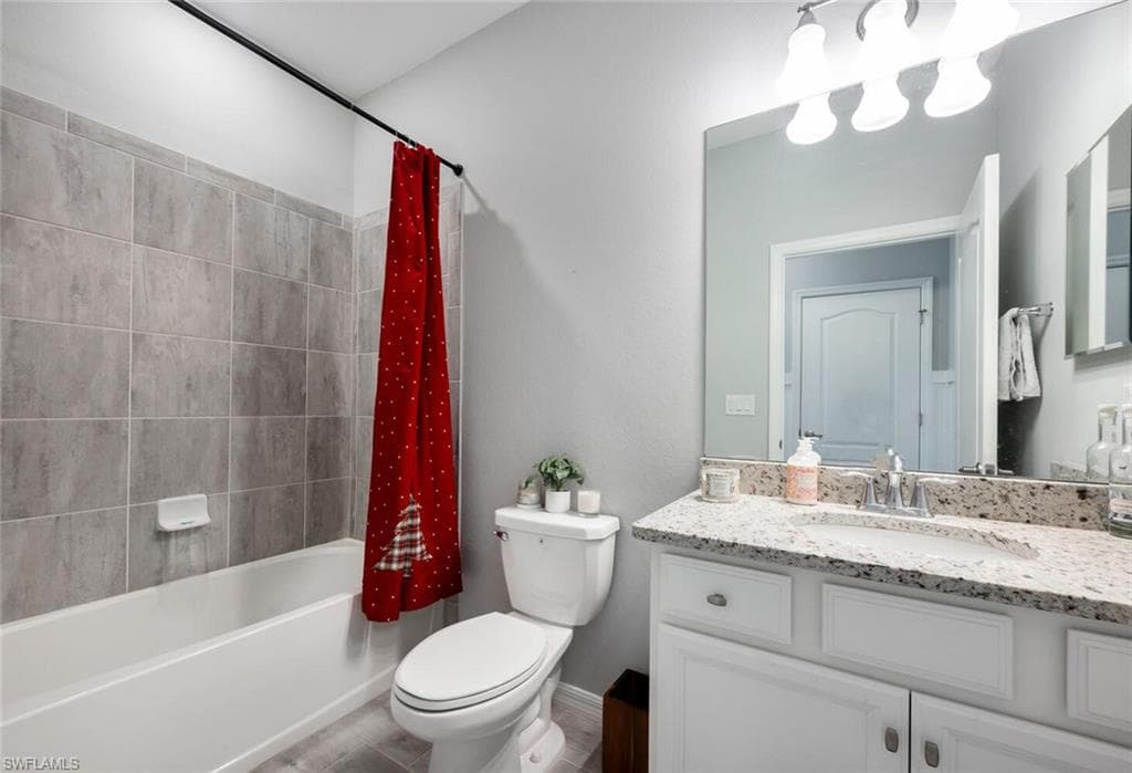 19552 Utopia Ln, Estero, FL 33928-20
