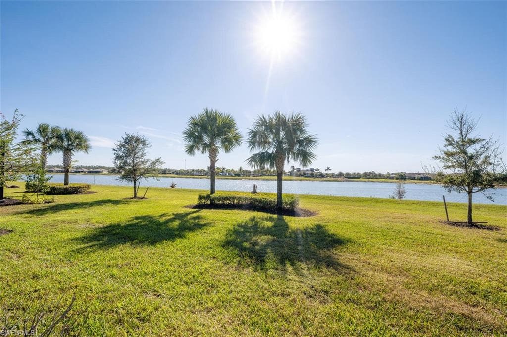 19552 Utopia Ln, Estero, FL 33928-28