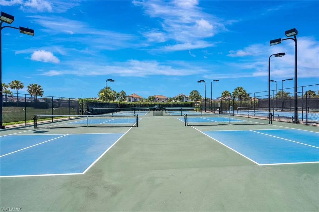 19552 Utopia Ln, Estero, FL 33928-39