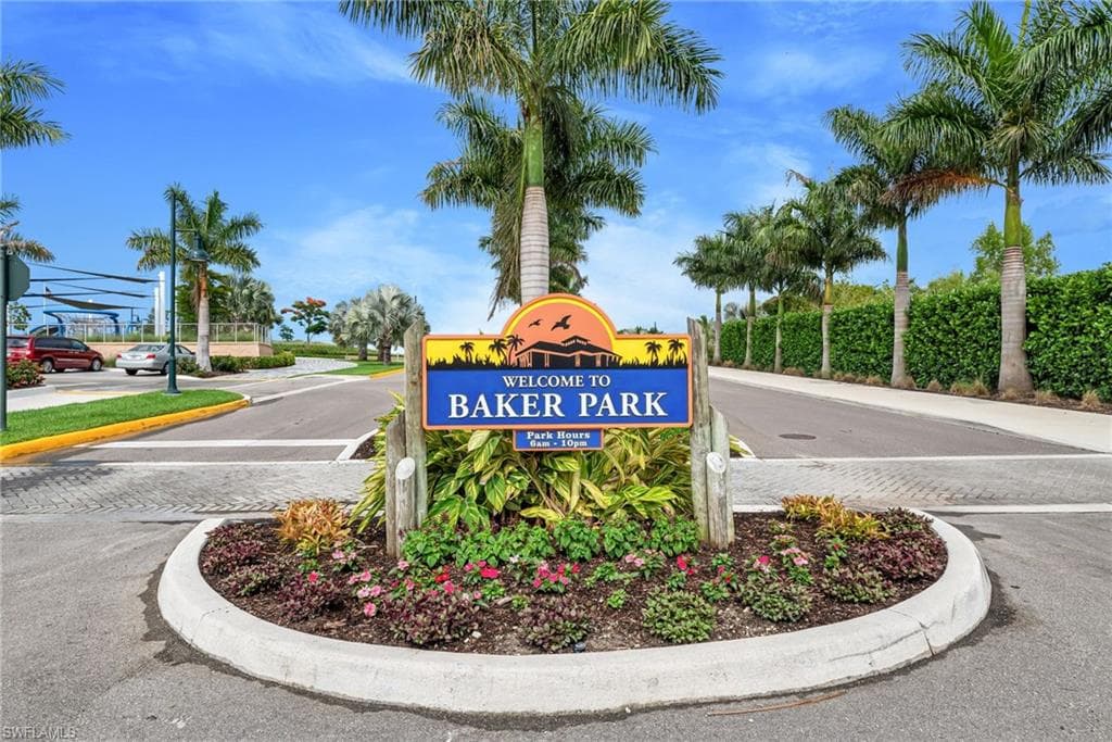 1910 Gulf Shore Blvd N 102, Naples, FL 34102-20