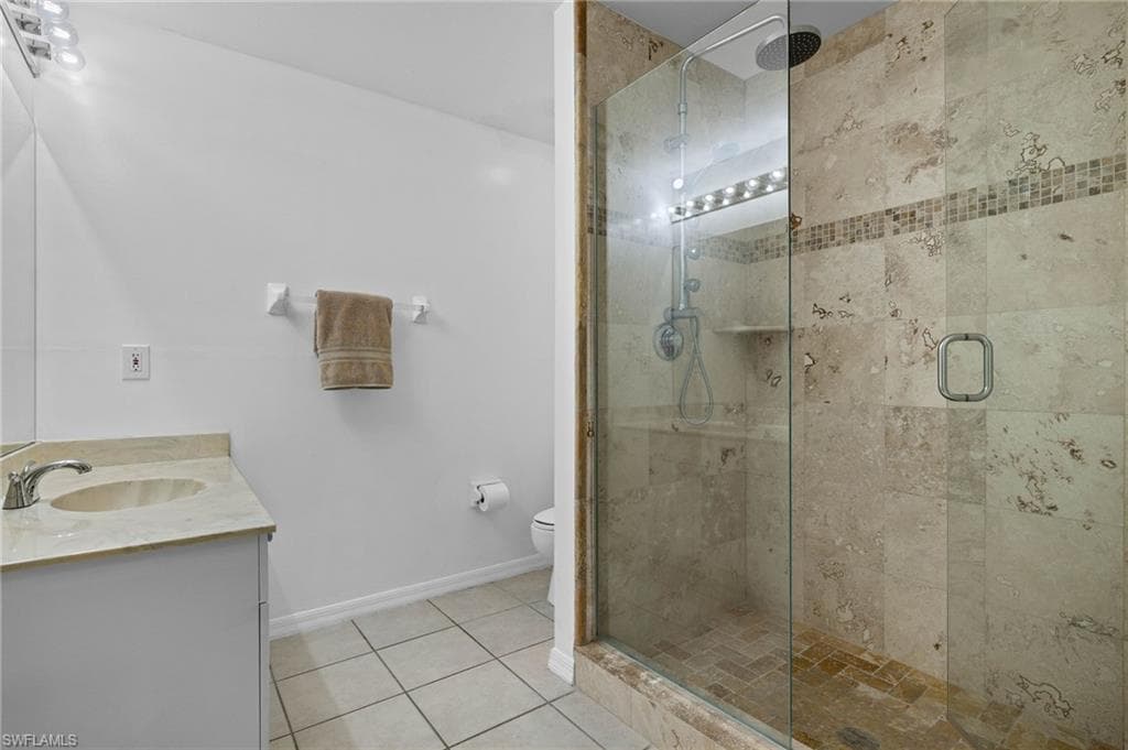 14817 Laguna Dr 203, Fort Myers, FL 33908-24