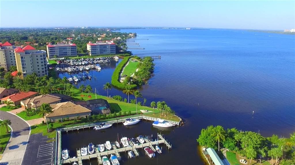 14817 Laguna Dr 203, Fort Myers, FL 33908-37