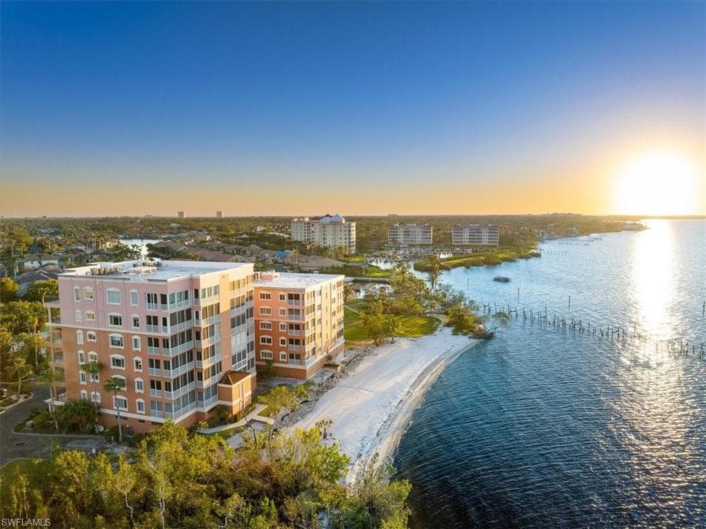 14817 Laguna Dr 203, Fort Myers, FL 33908-39