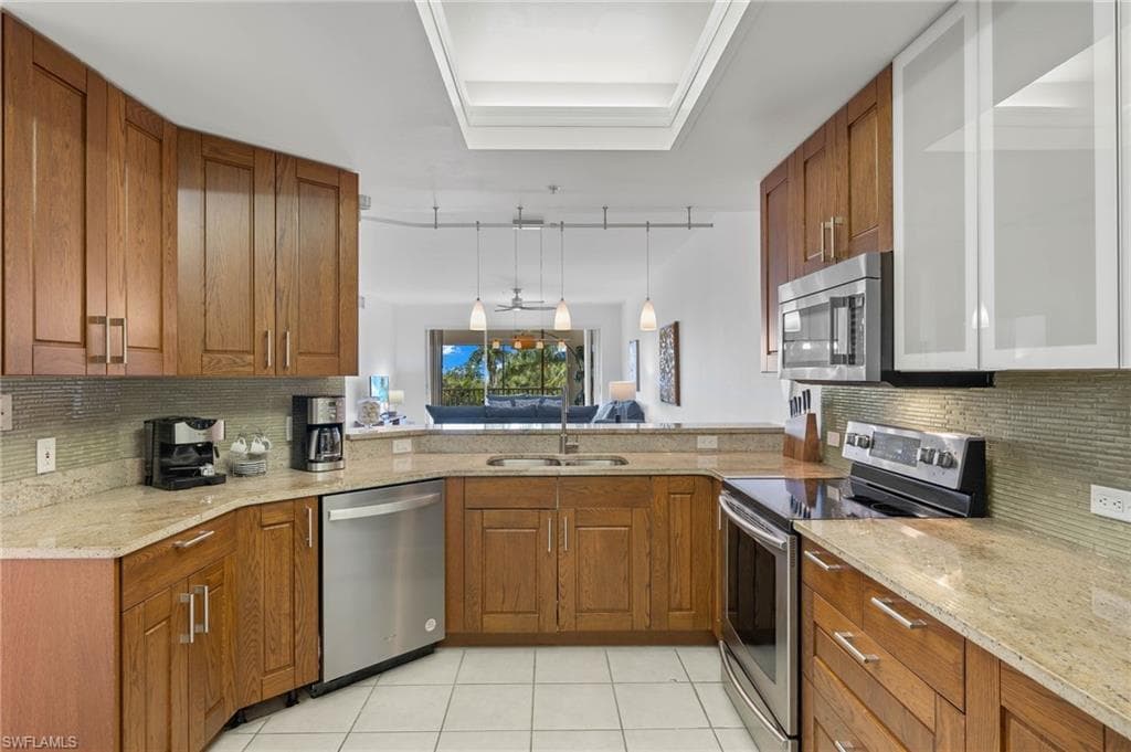 14817 Laguna Dr 203, Fort Myers, FL 33908-8