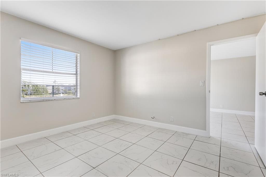 1000 Manatee Rd A303, Naples, FL 34114-9