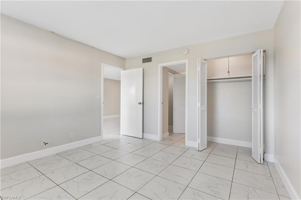 1000 Manatee Rd A303, Naples, FL 34114-14