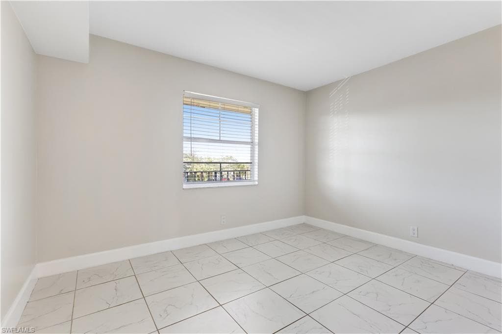 1000 Manatee Rd A303, Naples, FL 34114-20