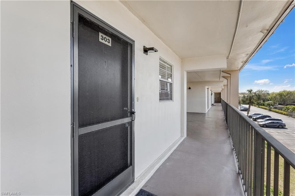 1000 Manatee Rd A303, Naples, FL 34114-27