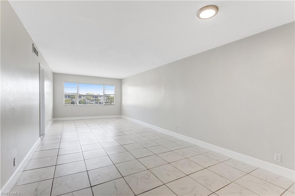 1000 Manatee Rd A303, Naples, FL 34114-6