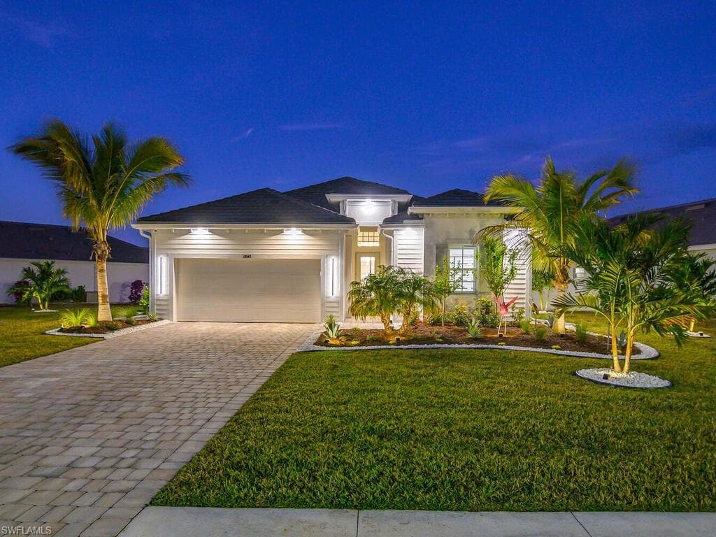 13543 Blue Bay Cir, Fort Myers, FL 33913-5