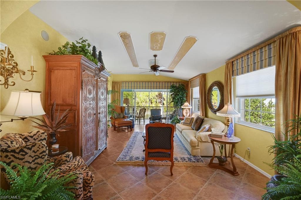 10801 Crooked River Rd 203, Estero, FL 34135-4