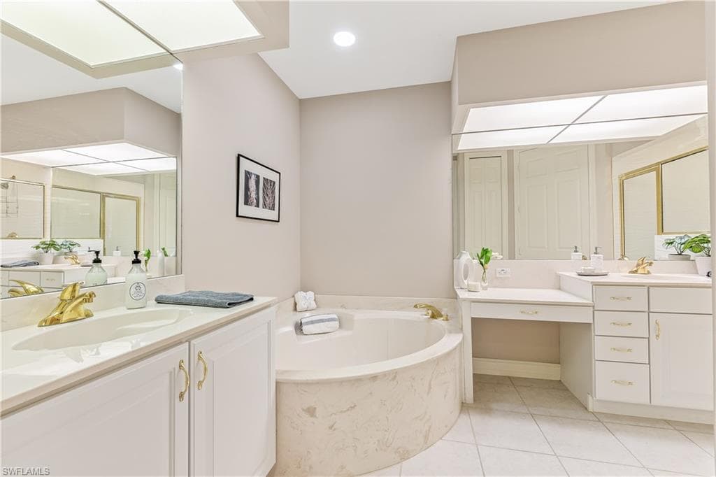 4970 Westchester Ct 4202, Naples, FL 34105-17