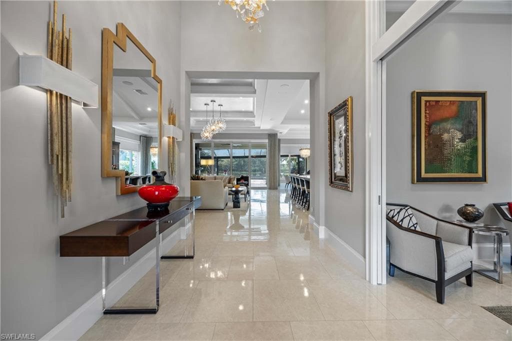 6884 Leeward Way, Naples, FL 34109-9
