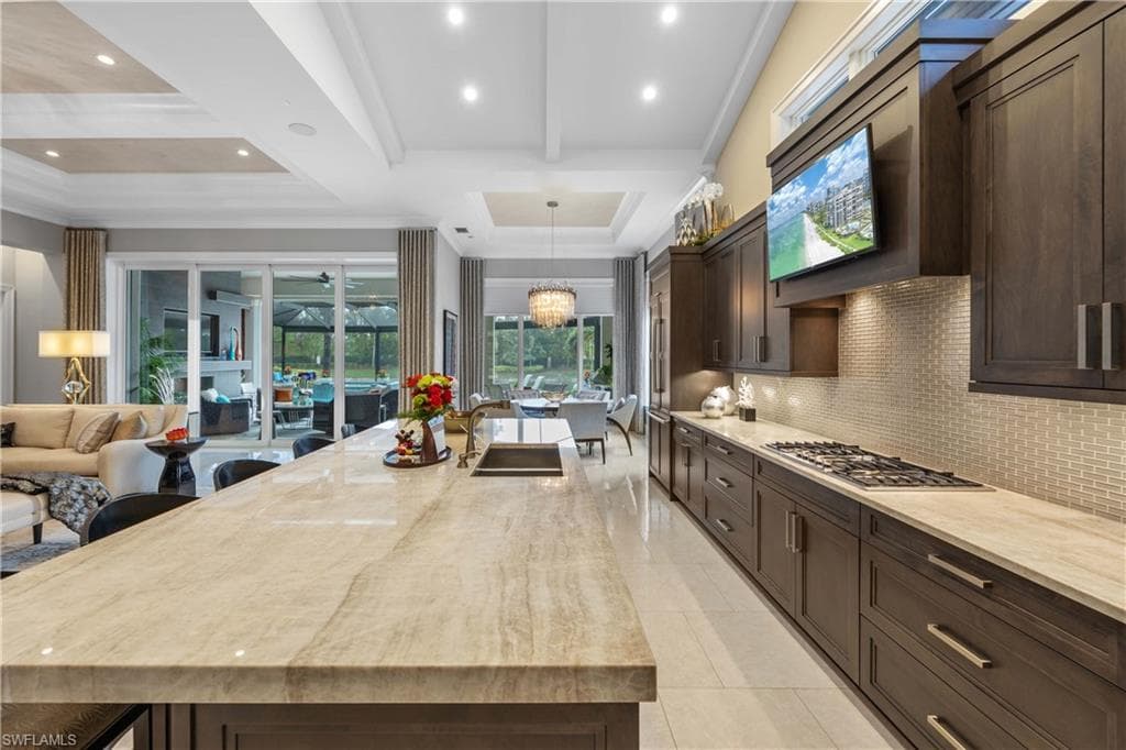 6884 Leeward Way, Naples, FL 34109-20