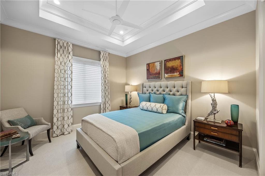 6884 Leeward Way, Naples, FL 34109-40