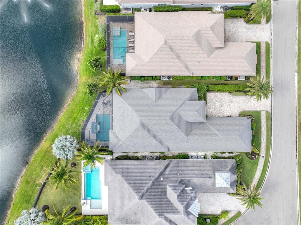 6884 Leeward Way, Naples, FL 34109-50