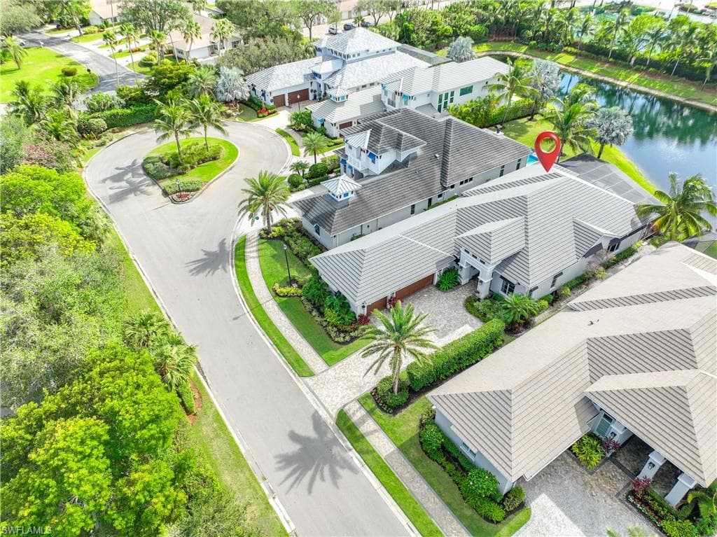 6884 Leeward Way, Naples, FL 34109-5