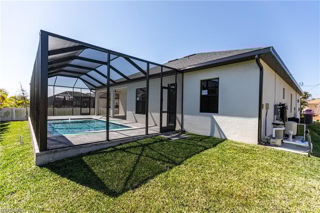 1229 37th Pl, Cape Coral, FL 33993-40