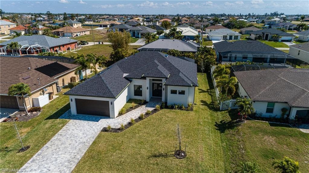 1229 37th Pl, Cape Coral, FL 33993-41
