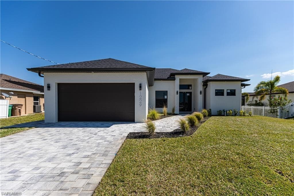 1229 37th Pl, Cape Coral, FL 33993-4