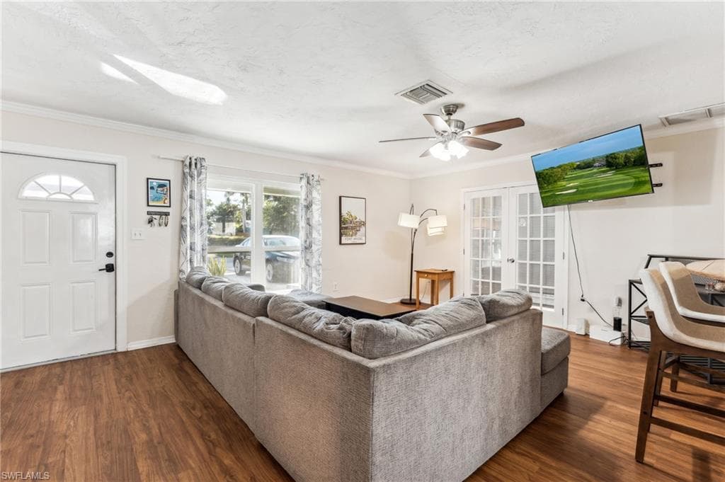 1423 Charles Rd, Fort Myers, FL 33919-8