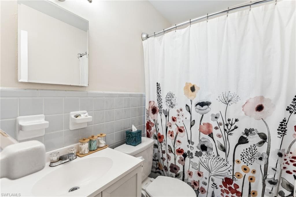 1423 Charles Rd, Fort Myers, FL 33919-11