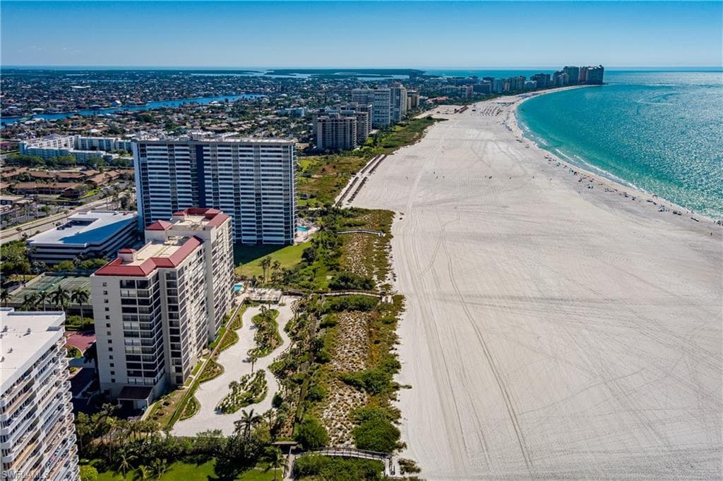 100 Collier Blvd 304, Marco Island, FL 34145-43