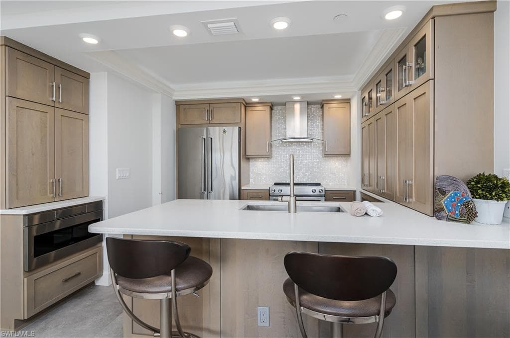 100 Collier Blvd 304, Marco Island, FL 34145-8